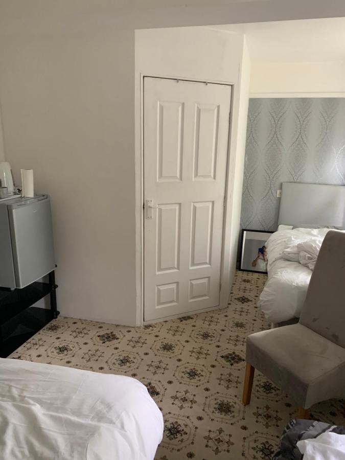 Debbie'S Digs Hotel Ashford  Buitenkant foto